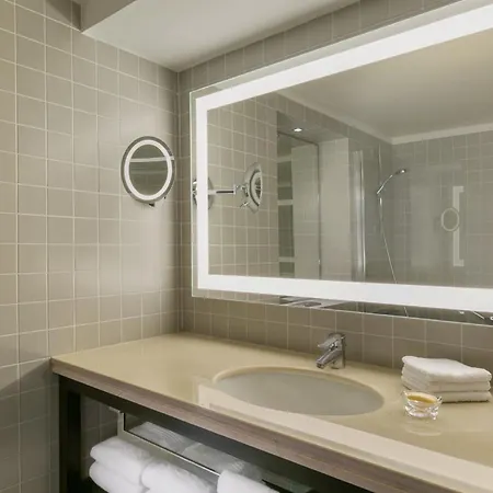 Sheraton 5* Bucharest