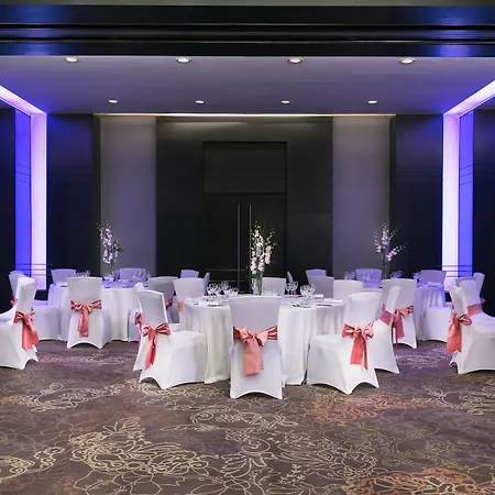 Sheraton Готель